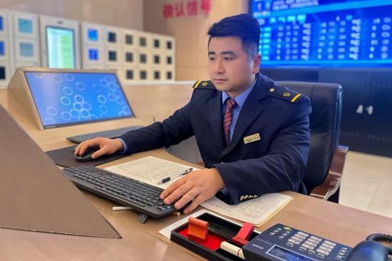 来自机务段的他,随队勇夺“湘超”冠军! 来自机务段的他,随队勇夺“湘超”冠军!