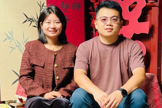 圆满“跨国恋”!这两名铁路人,回国结婚了|火车·悦读 圆满“跨国恋”!这两名铁路人,回国结婚了|火车·悦读
