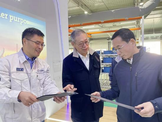胡汉杰调研解放动力迪一元素 胡汉杰调研解放动力迪一元素