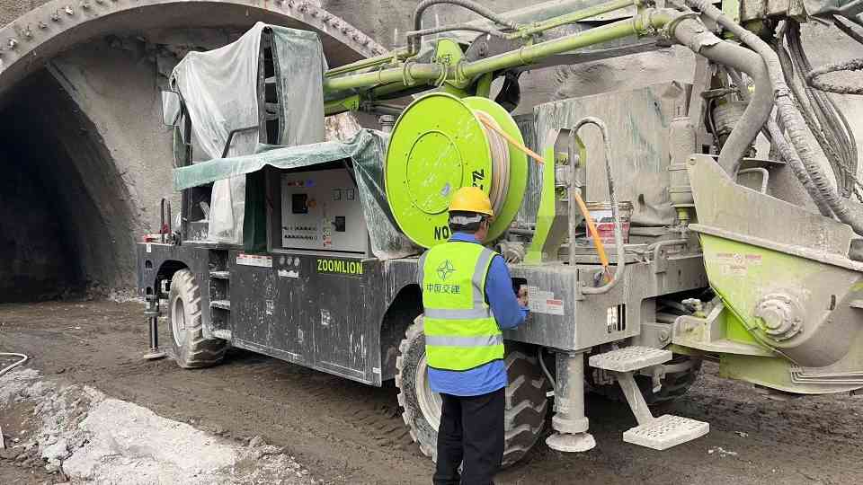 助建多个“世纪工程”，中联重科湿喷机展“先锋”实力