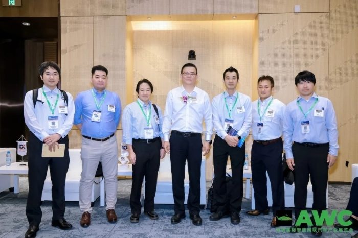 燃动鹏城！AWC 2024开幕首日智能网联汽车行业巨头齐聚，探索未来出行新风向！