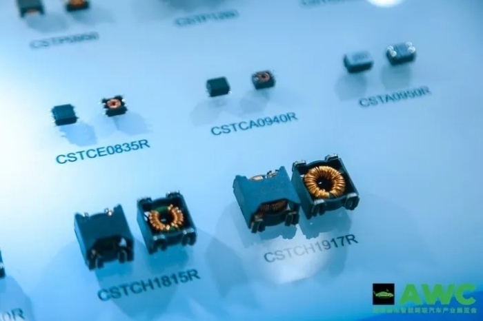 燃动鹏城！AWC 2024开幕首日智能网联汽车行业巨头齐聚，探索未来出行新风向！