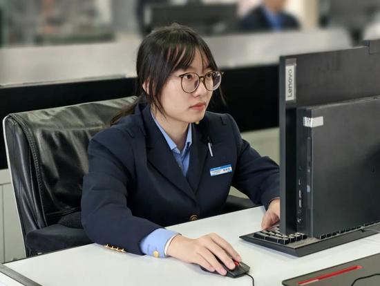定岗不到半年，7名“00后”小姑娘屡屡获奖！