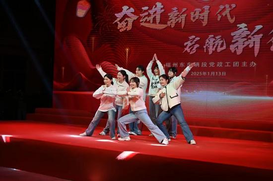 定岗不到半年，7名“00后”小姑娘屡屡获奖！